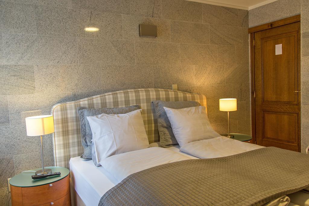 Hotel Wilgenhof Maaseik Dış mekan fotoğraf